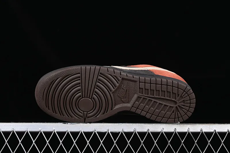 All Categories Nk SB Dunk Series Nk SB Dunk Low Low-top sneakers Cost-effective version Nk Dunk Low "Red Panda" Red Panda SB low-top sports and leisure sneakers FV0395-200